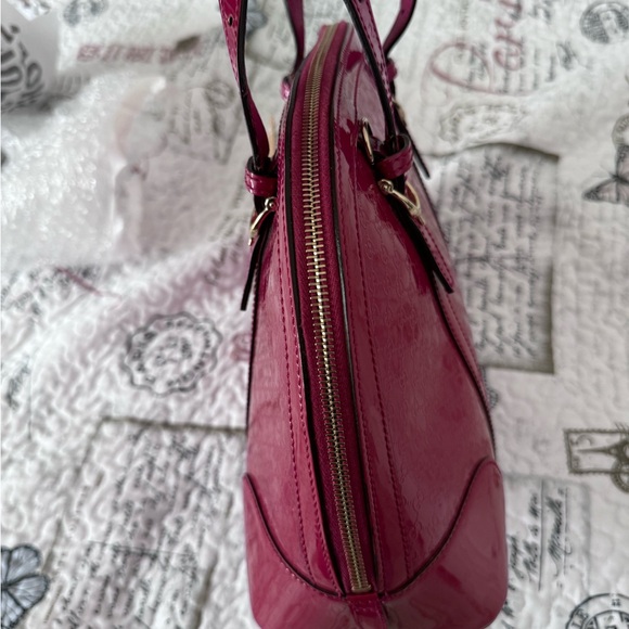 Gucci two ways hand bag! Like new! - Picture 6 of 6